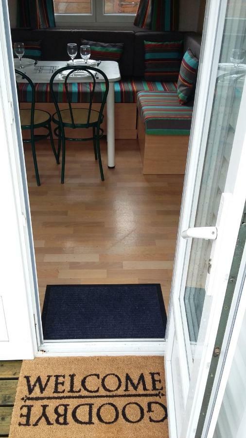 Mobile Home A Louannec Екстер'єр фото